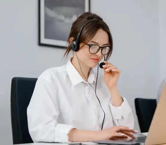 notary public skip-trace-alt-text-tag